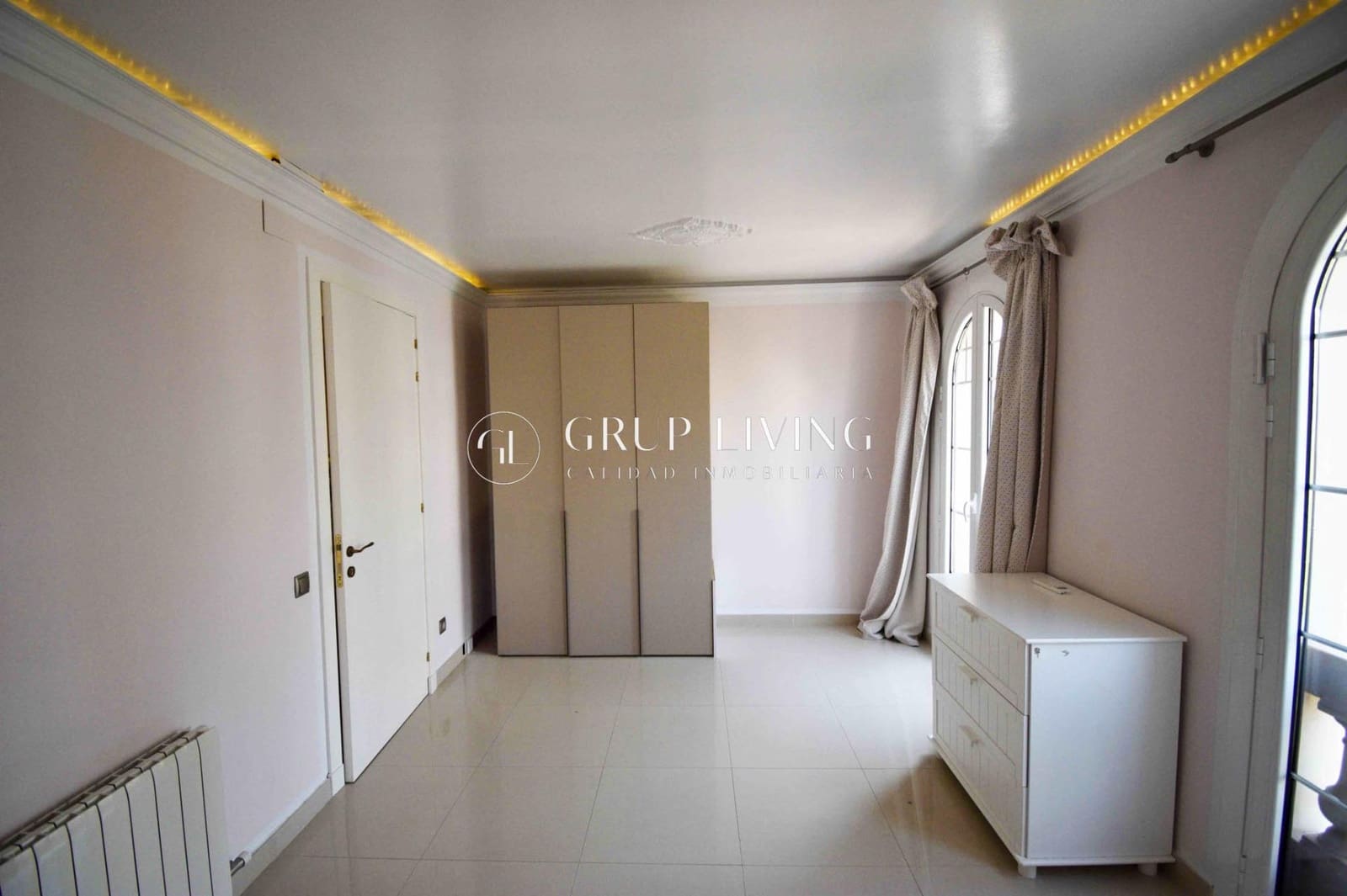 2 slaapkamer Flat te koop in Sitges - € 350.000 (Ref: 9171537)