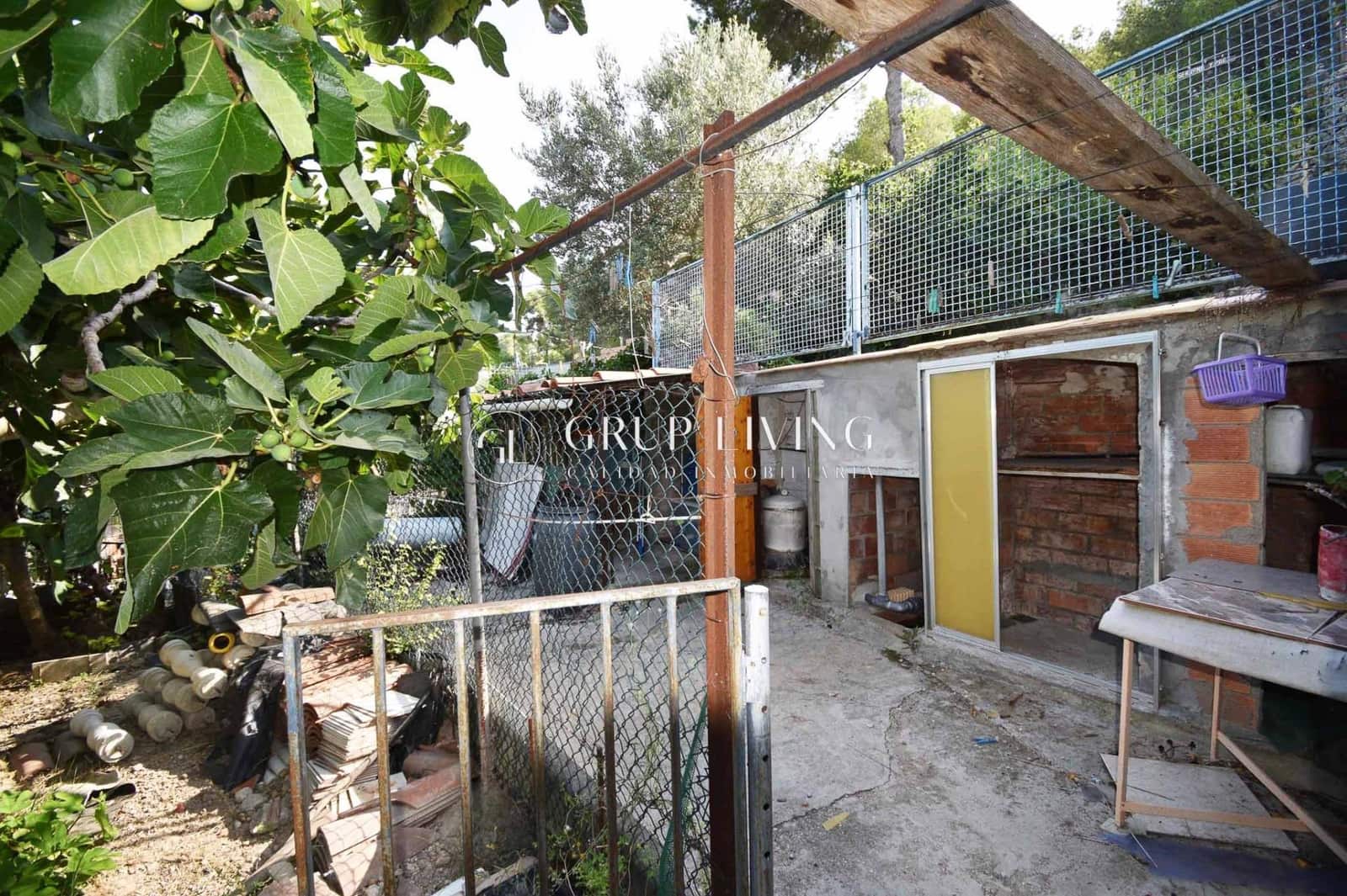 2 chambre Finca/Maison de Campagne à vendre à Sant Pere de Ribes avec piscine garage - 105 000 € (Ref: 9171539)