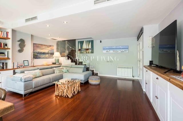 Piso de 4 habitaciones en Sitges en venta con piscina garaje - 1.175.000 € (Ref: 9200588)