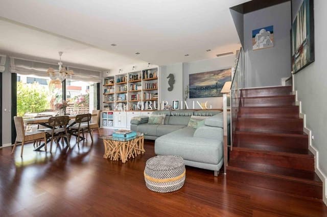 Piso de 4 habitaciones en Sitges en venta con piscina garaje - 1.175.000 € (Ref: 9200588)