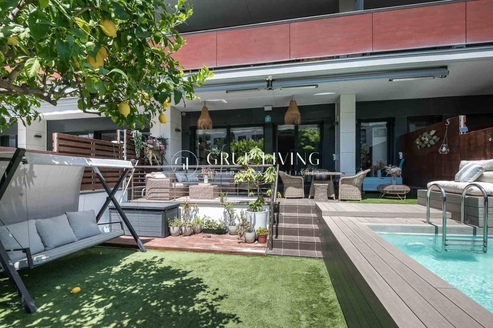 4 chambre Appartement à vendre à Sitges avec piscine garage - 1 175 000 € (Ref: 9200588)