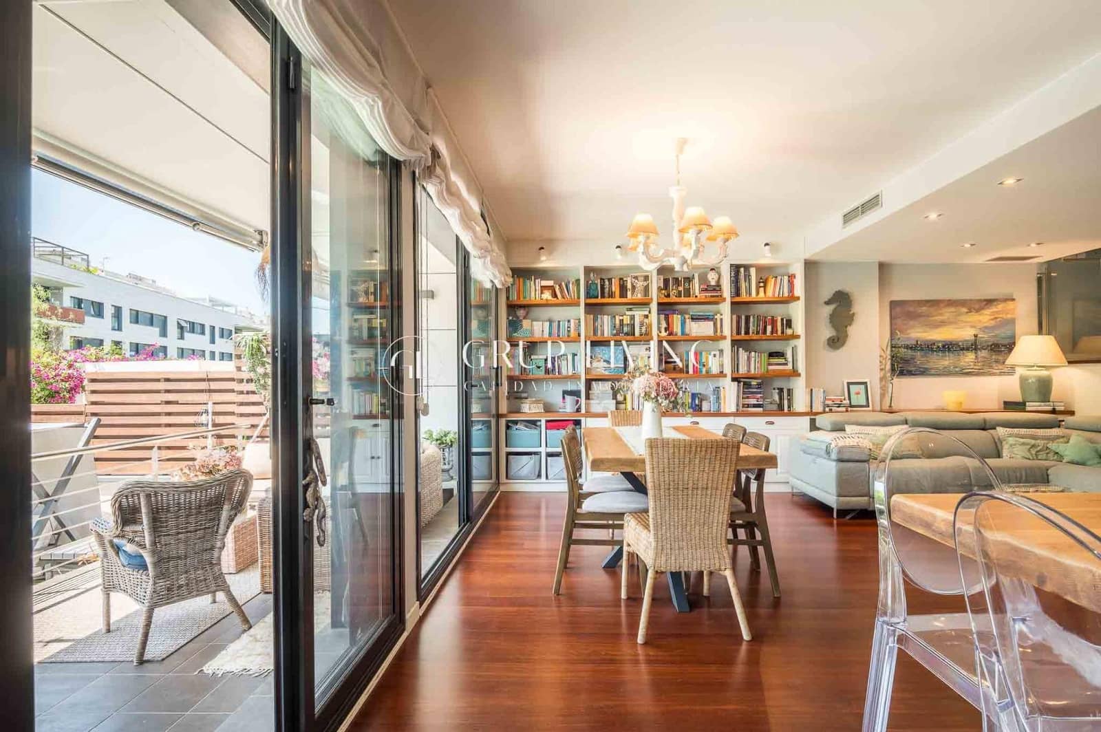 4 chambre Appartement à vendre à Sitges avec piscine garage - 1 175 000 € (Ref: 9200588)