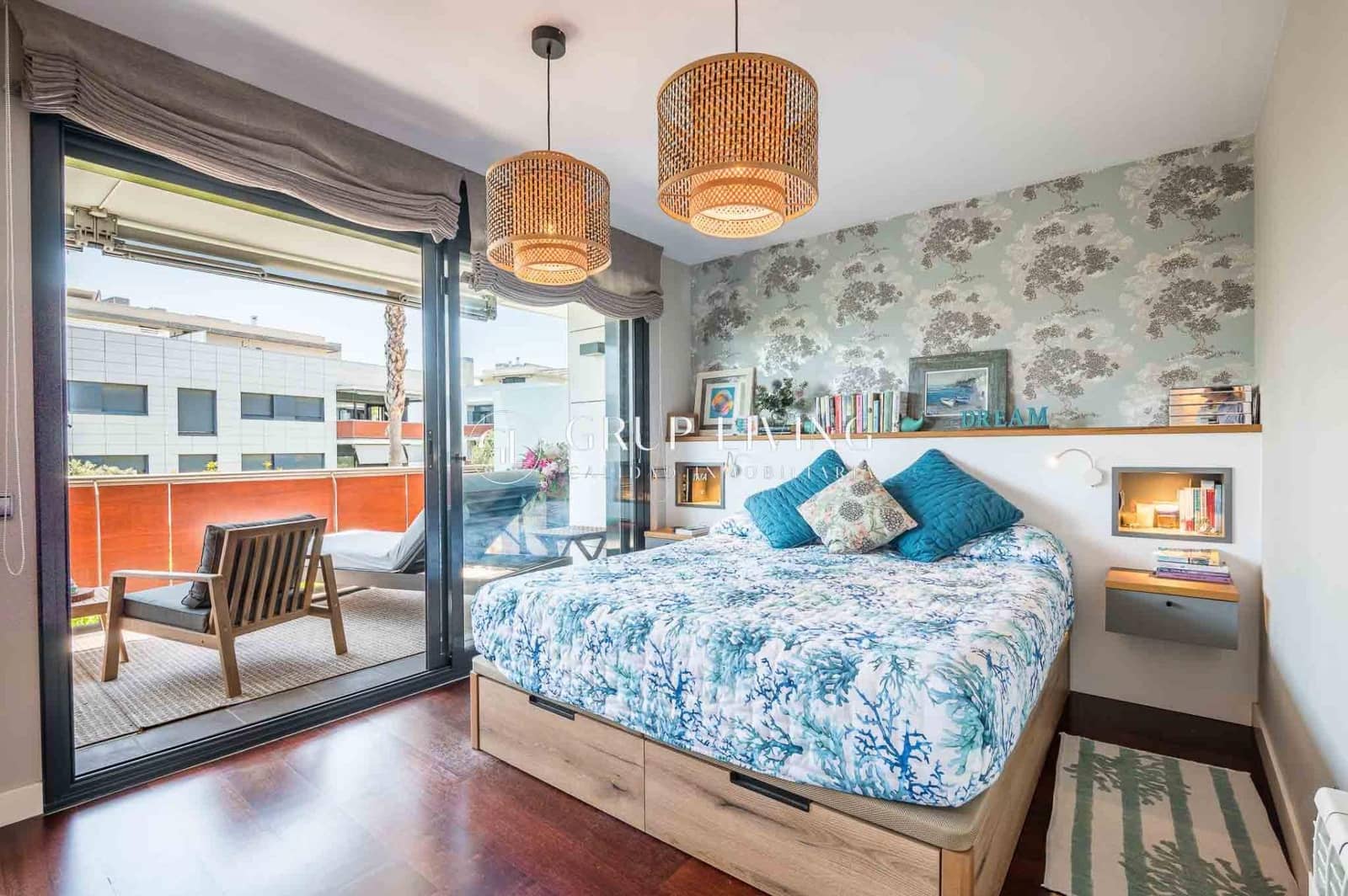 4 chambre Appartement à vendre à Sitges avec piscine garage - 1 175 000 € (Ref: 9200588)