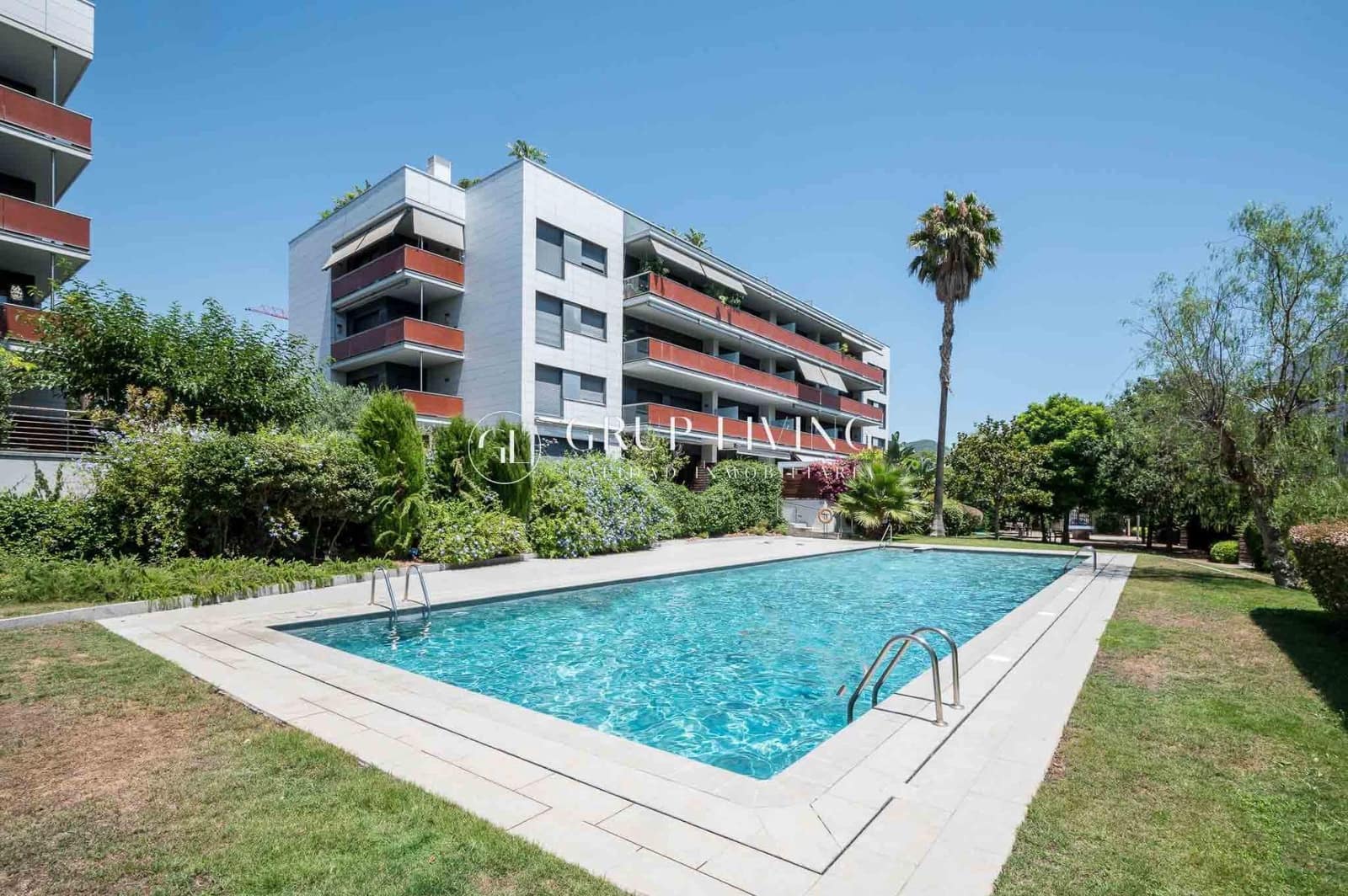 4 chambre Appartement à vendre à Sitges avec piscine garage - 1 175 000 € (Ref: 9200588)