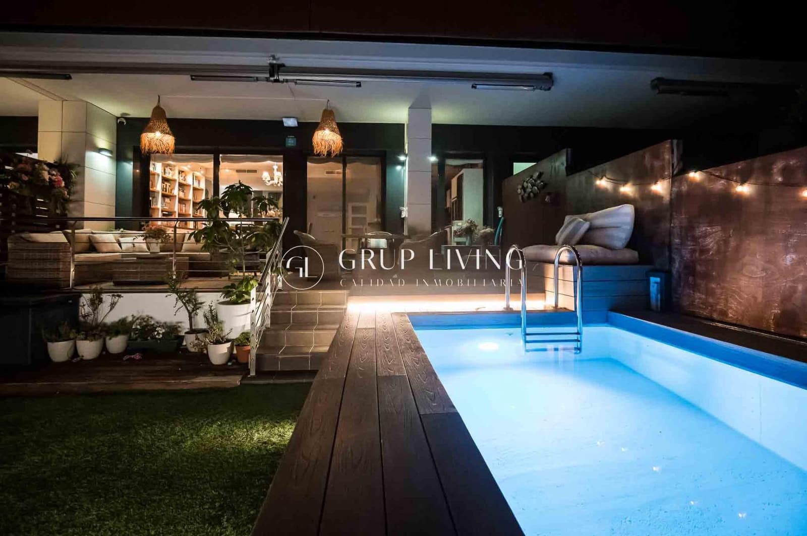 4 chambre Appartement à vendre à Sitges avec piscine garage - 1 175 000 € (Ref: 9200588)