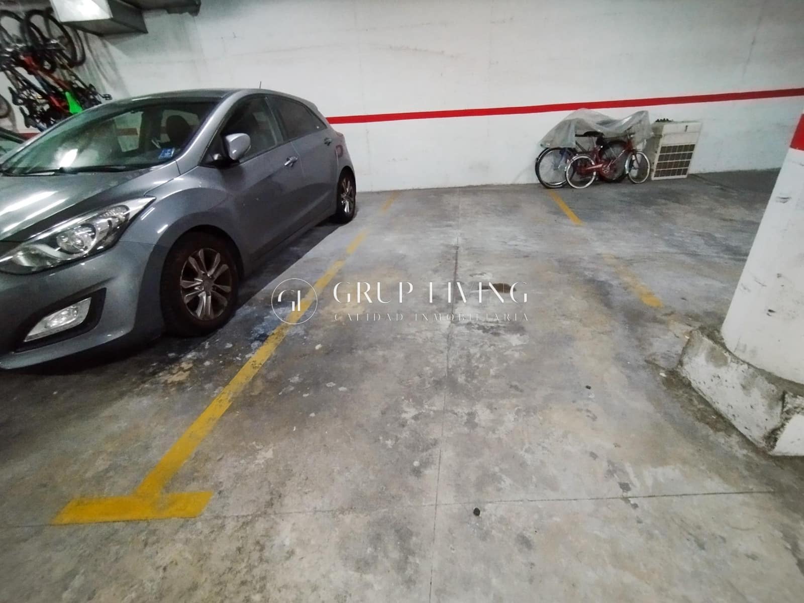 Garage til leje i Sitges - € 150 (Ref: 9206573)