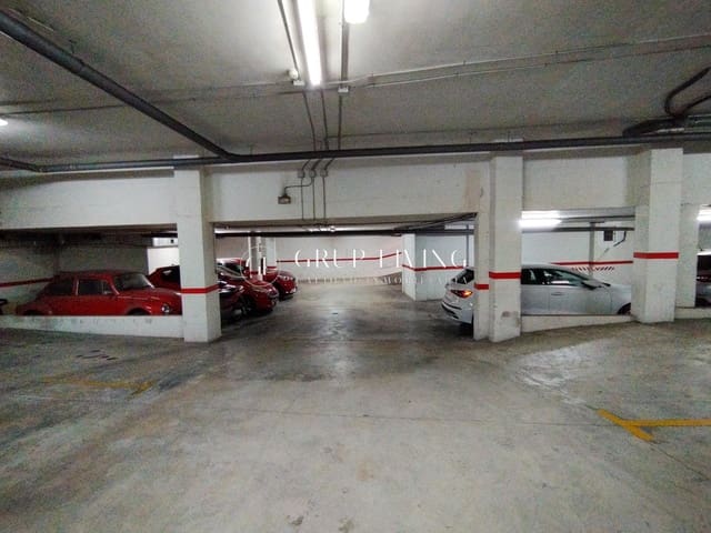 Autotalli vuokrattavana paikassa Sitges - 150 € (Ref: 9206573)