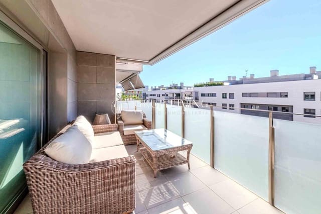 4 bedroom Flat for sale in Sitges with pool garage - € 925,000 (Ref: 9232666)