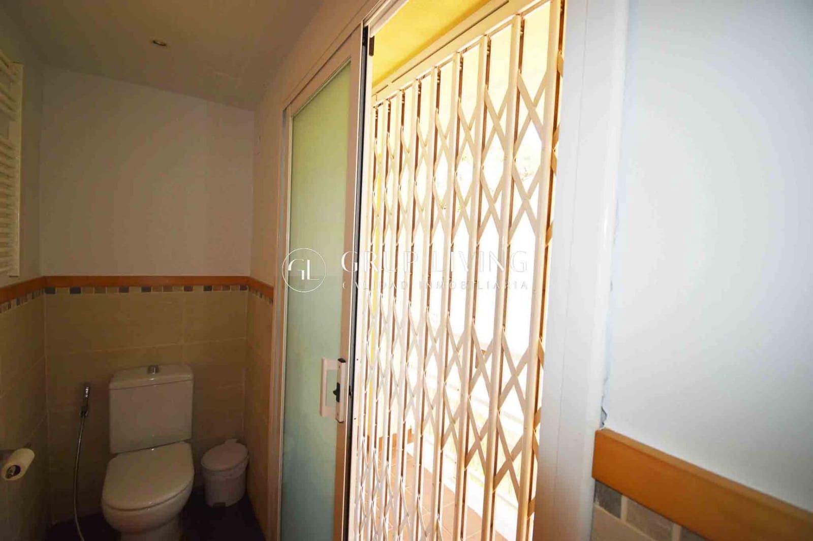 4 soveværelse Semi-Rækkehus til leje i Sitges med swimmingpool - € 3.800 (Ref: 9240053)