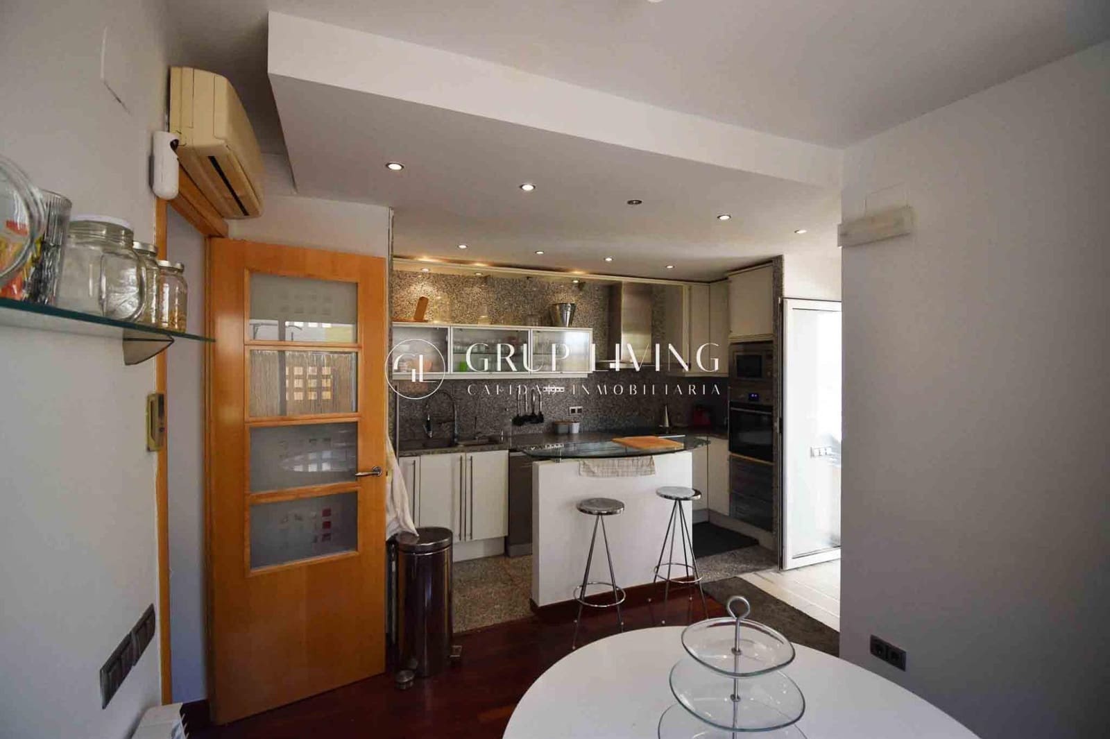 4 soveværelse Semi-Rækkehus til leje i Sitges med swimmingpool - € 3.800 (Ref: 9240053)