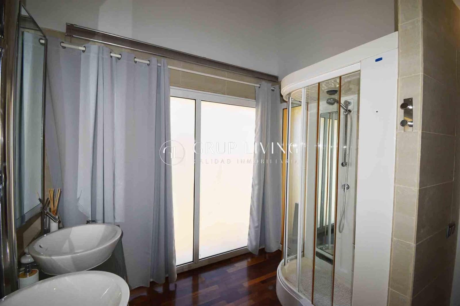 4 soveværelse Semi-Rækkehus til leje i Sitges med swimmingpool - € 3.800 (Ref: 9240053)