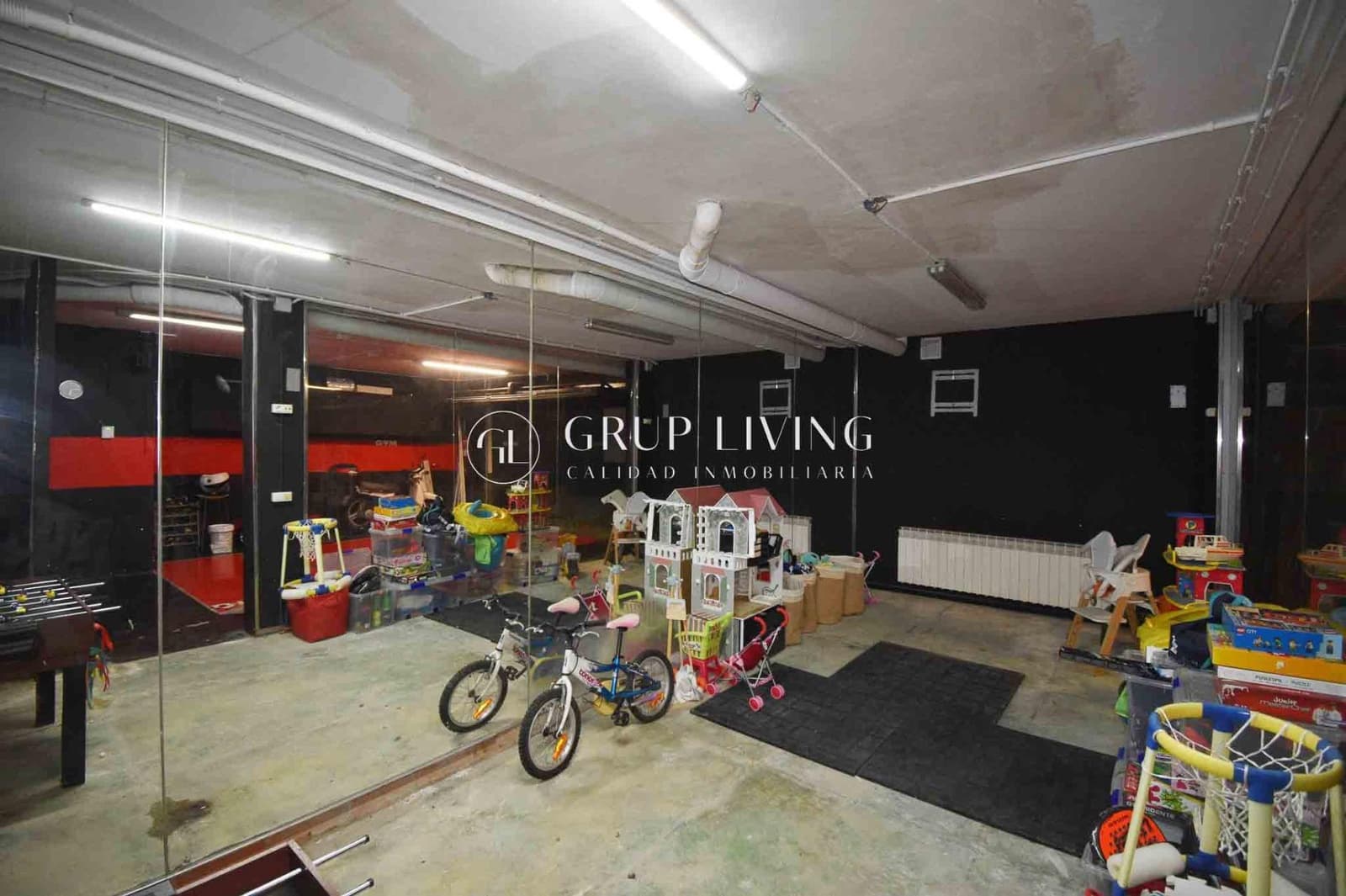 4 soveværelse Semi-Rækkehus til leje i Sitges med swimmingpool - € 3.800 (Ref: 9240053)