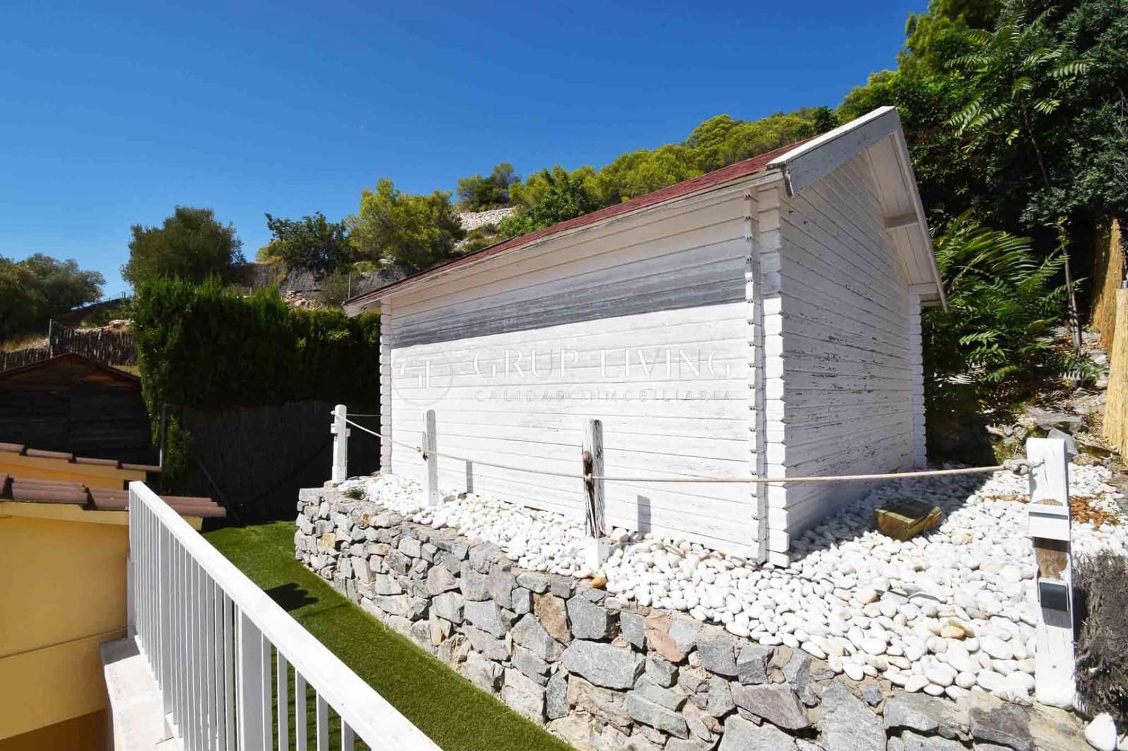 4 soveværelse Semi-Rækkehus til leje i Sitges med swimmingpool - € 3.800 (Ref: 9240053)