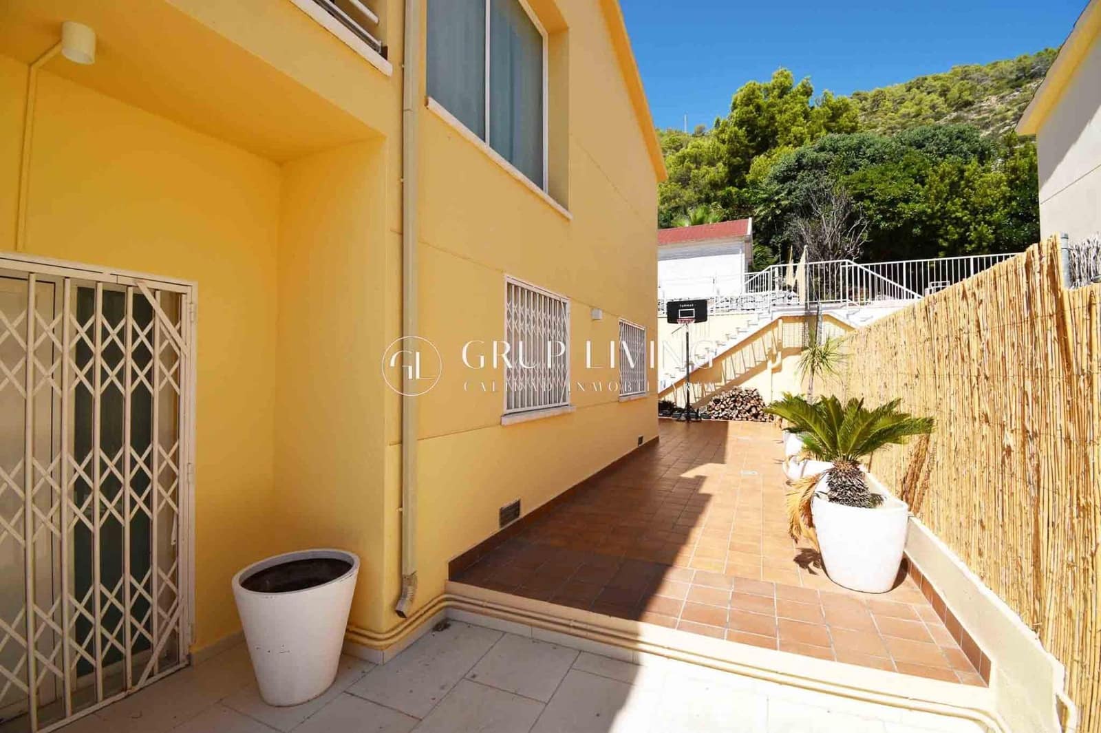 4 soveværelse Semi-Rækkehus til leje i Sitges med swimmingpool - € 3.800 (Ref: 9240053)