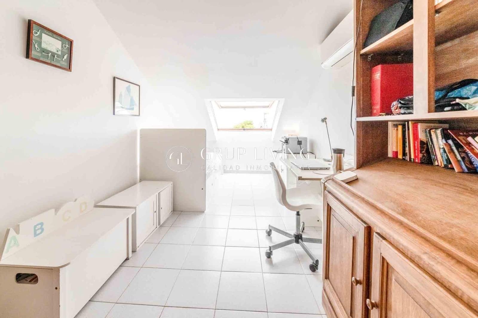 4 soveværelse Villa til salg i Sitges med swimmingpool garage - € 630.000 (Ref: 9240055)