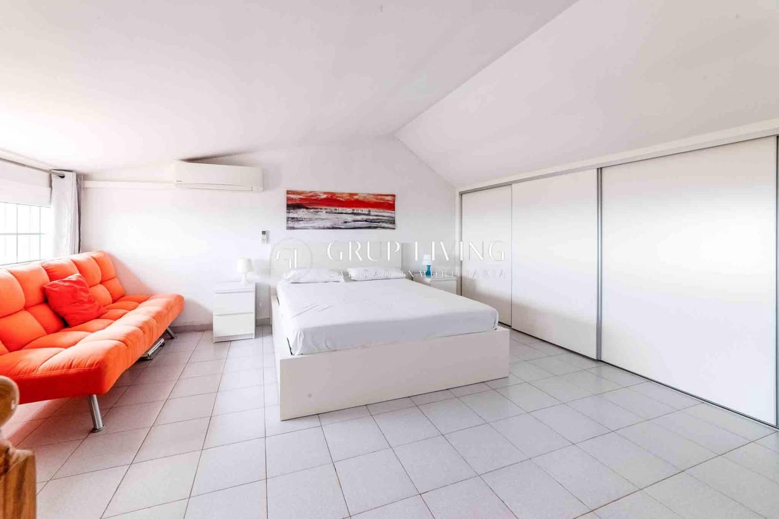 4 soveværelse Villa til salg i Sitges med swimmingpool garage - € 630.000 (Ref: 9240055)