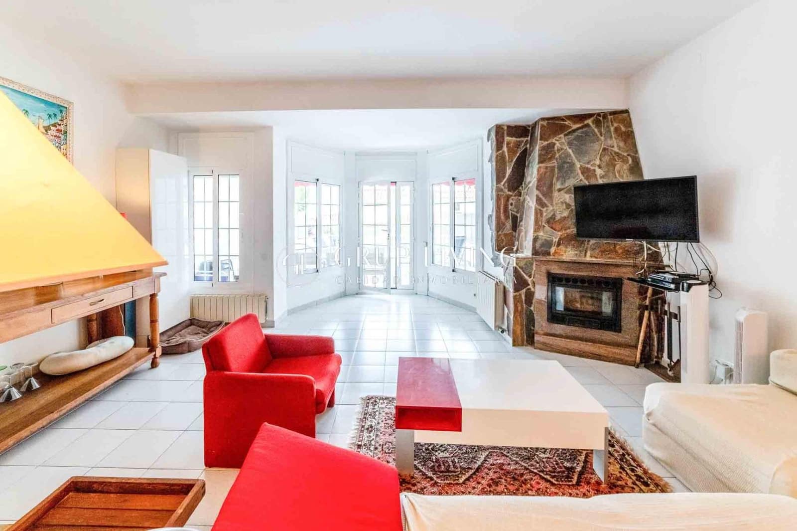 4 soveværelse Villa til salg i Sitges med swimmingpool garage - € 630.000 (Ref: 9240055)