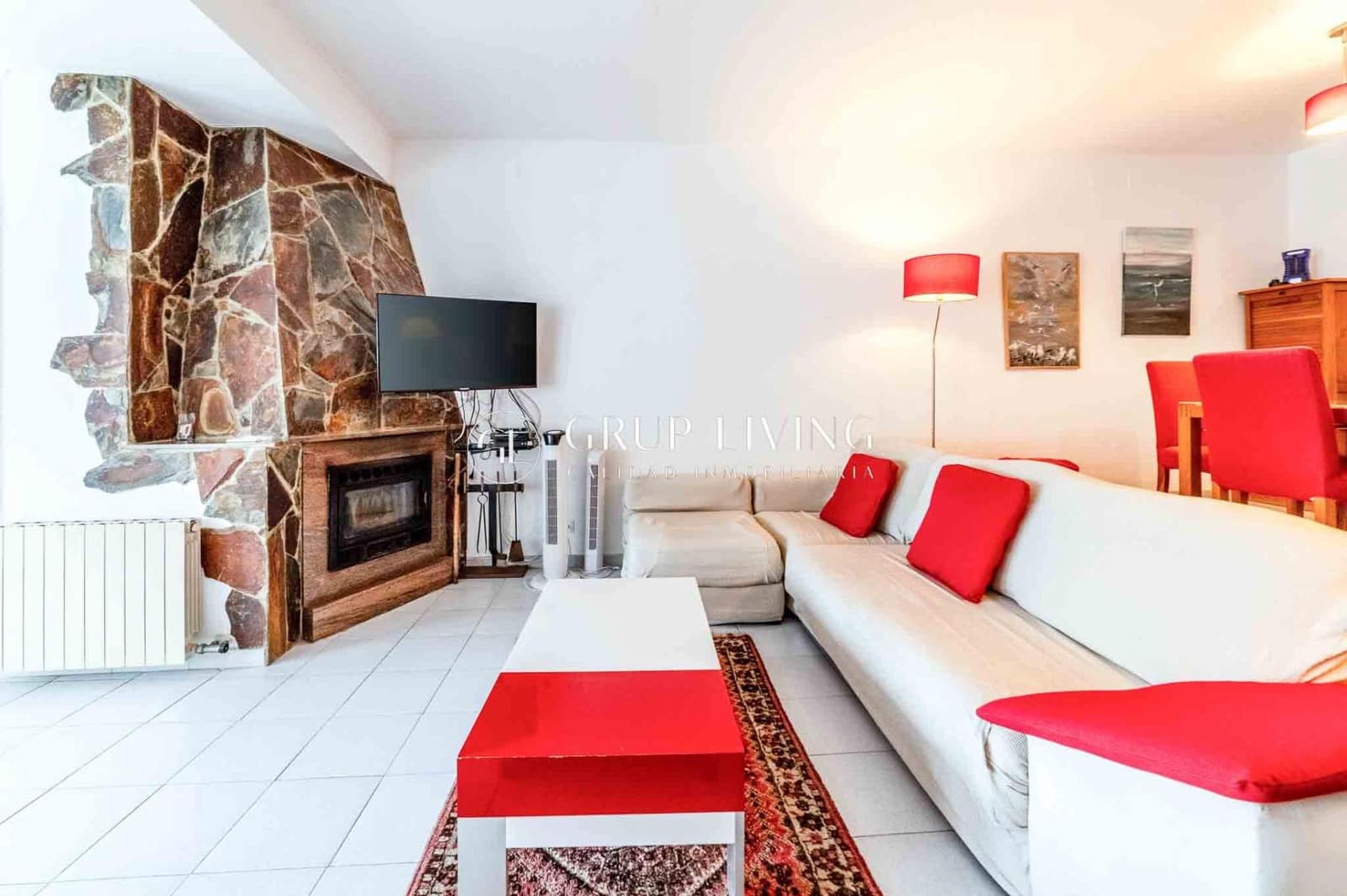 4 soveværelse Villa til salg i Sitges med swimmingpool garage - € 630.000 (Ref: 9240055)