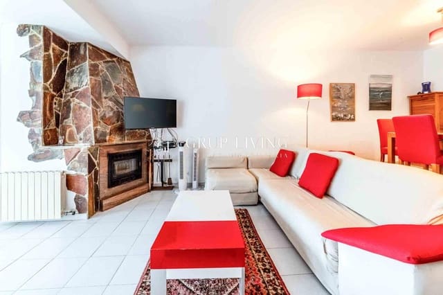 4 bedroom Villa for sale in Sitges with pool garage - € 630,000 (Ref: 9240055)