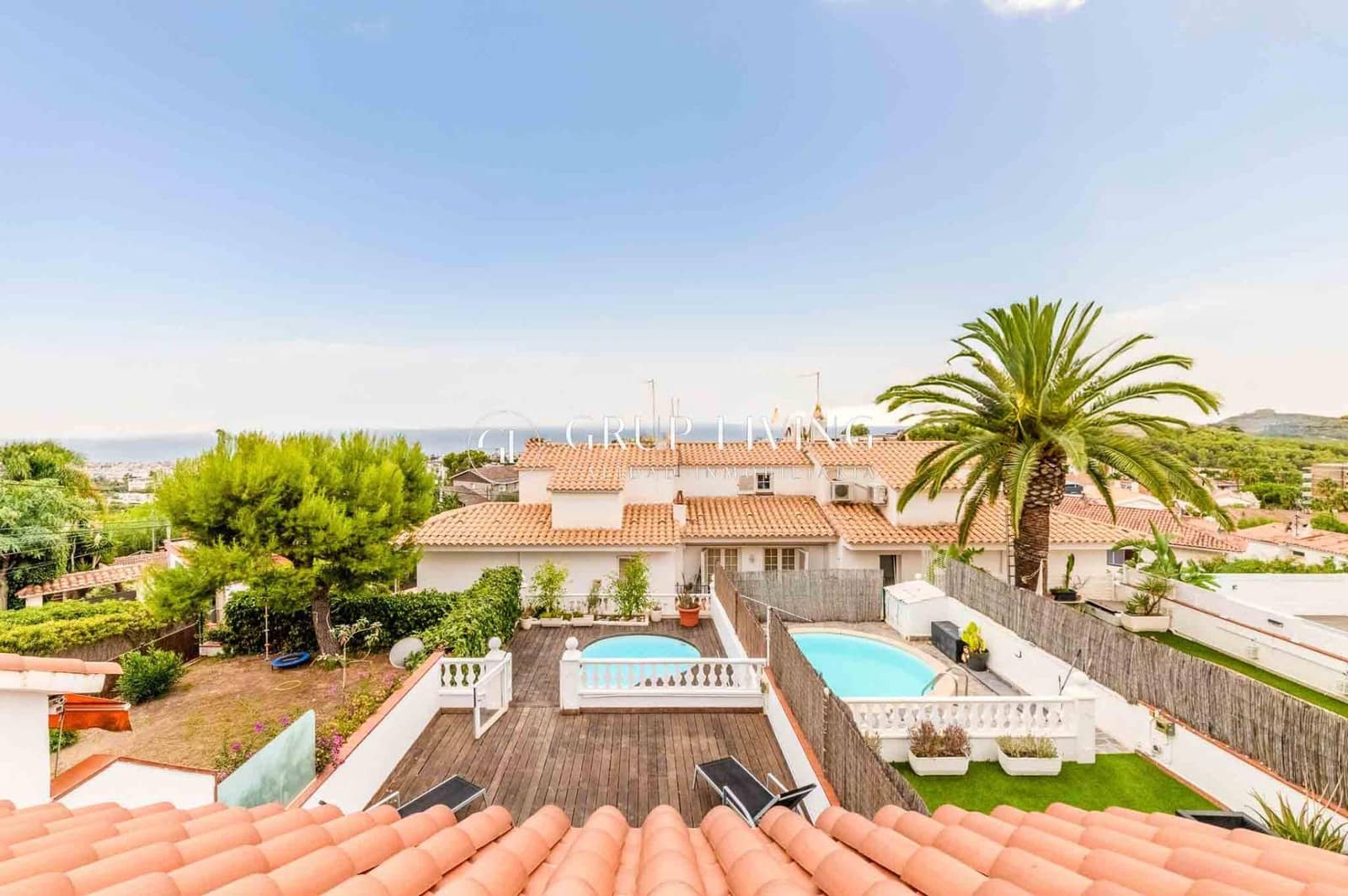 4 soveværelse Villa til salg i Sitges med swimmingpool garage - € 630.000 (Ref: 9240055)