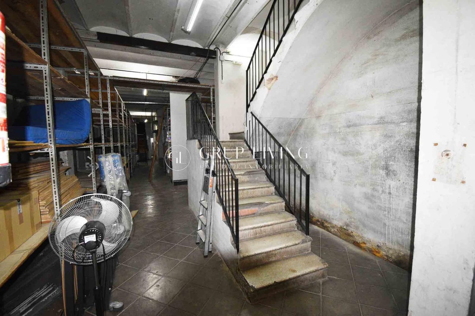 Commercial for sale in Barcelona city - € 575,000 (Ref: 9264301)