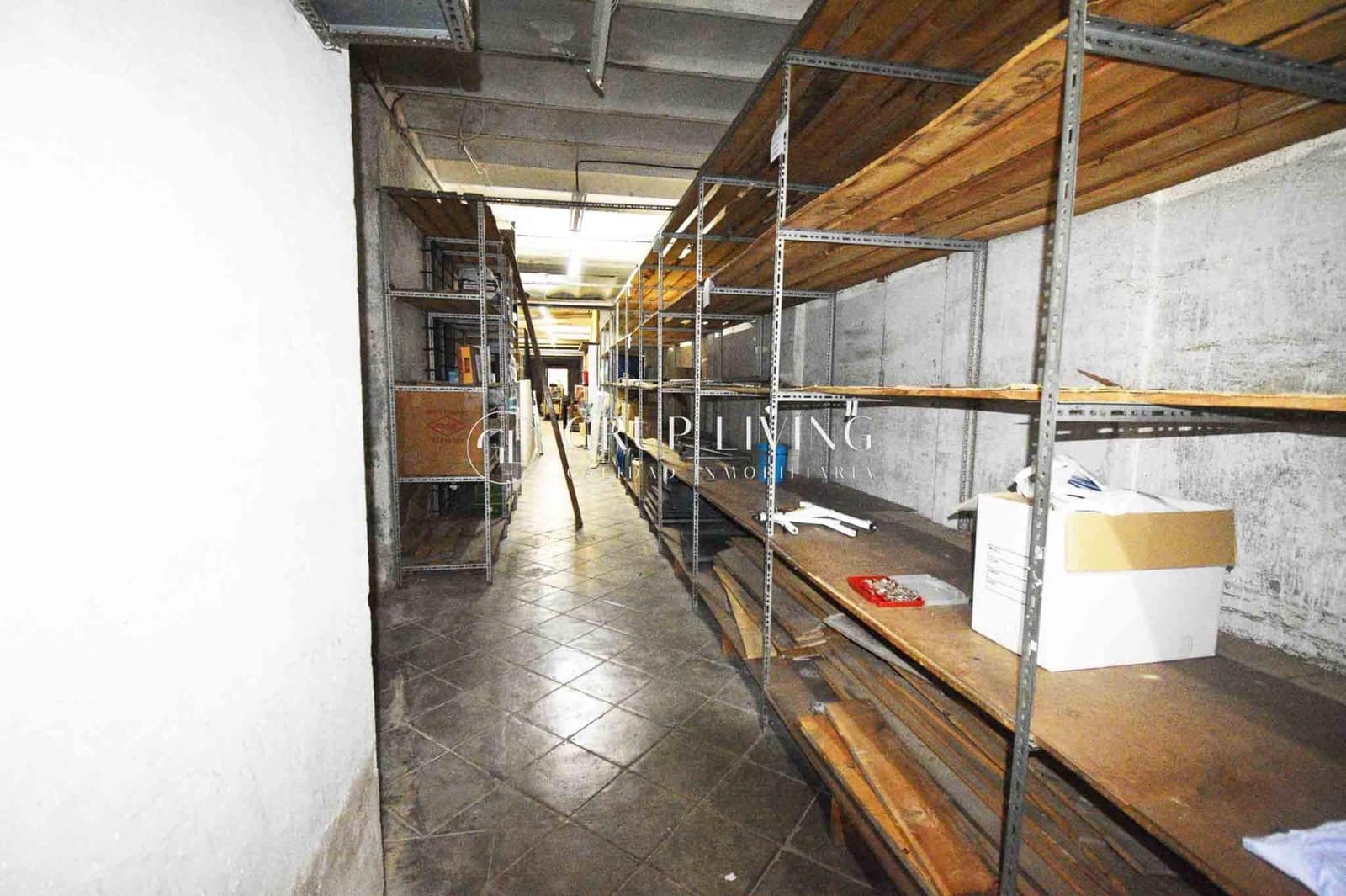 Commercial for sale in Barcelona city - € 575,000 (Ref: 9264301)