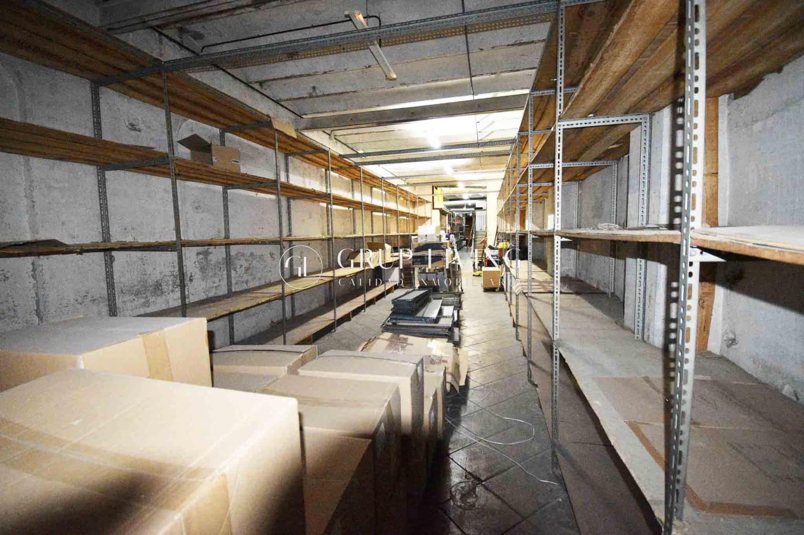 Commercial for sale in Barcelona city - € 575,000 (Ref: 9264301)