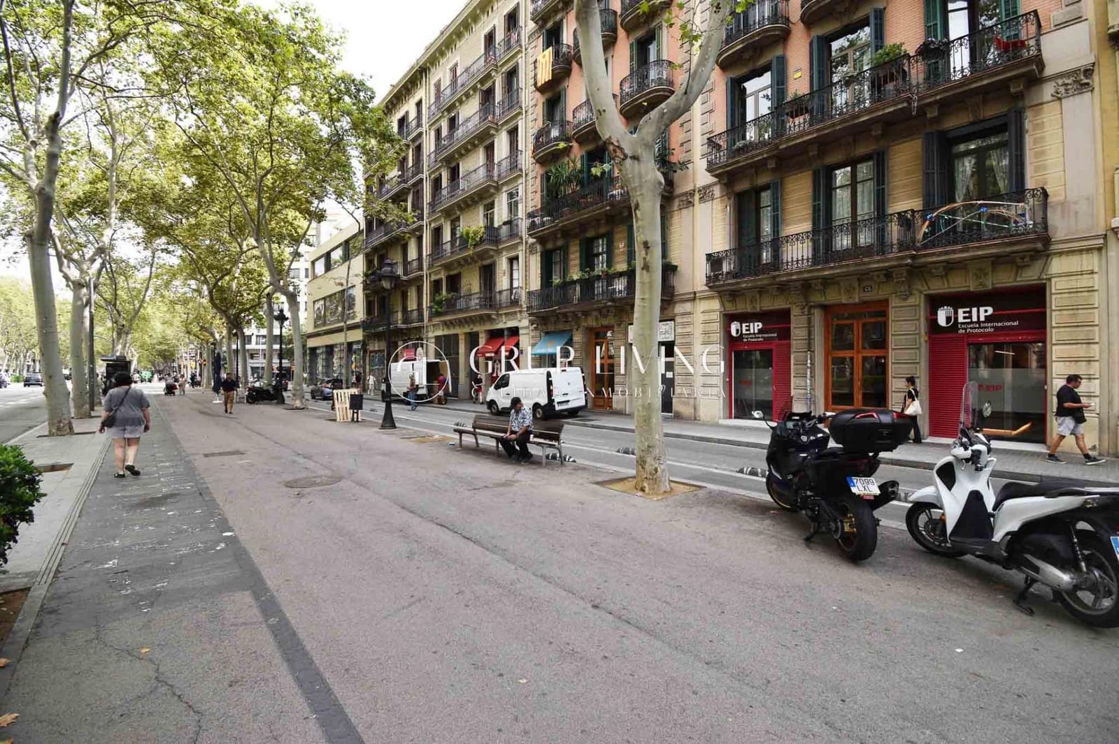 Commercial for sale in Barcelona city - € 575,000 (Ref: 9264301)