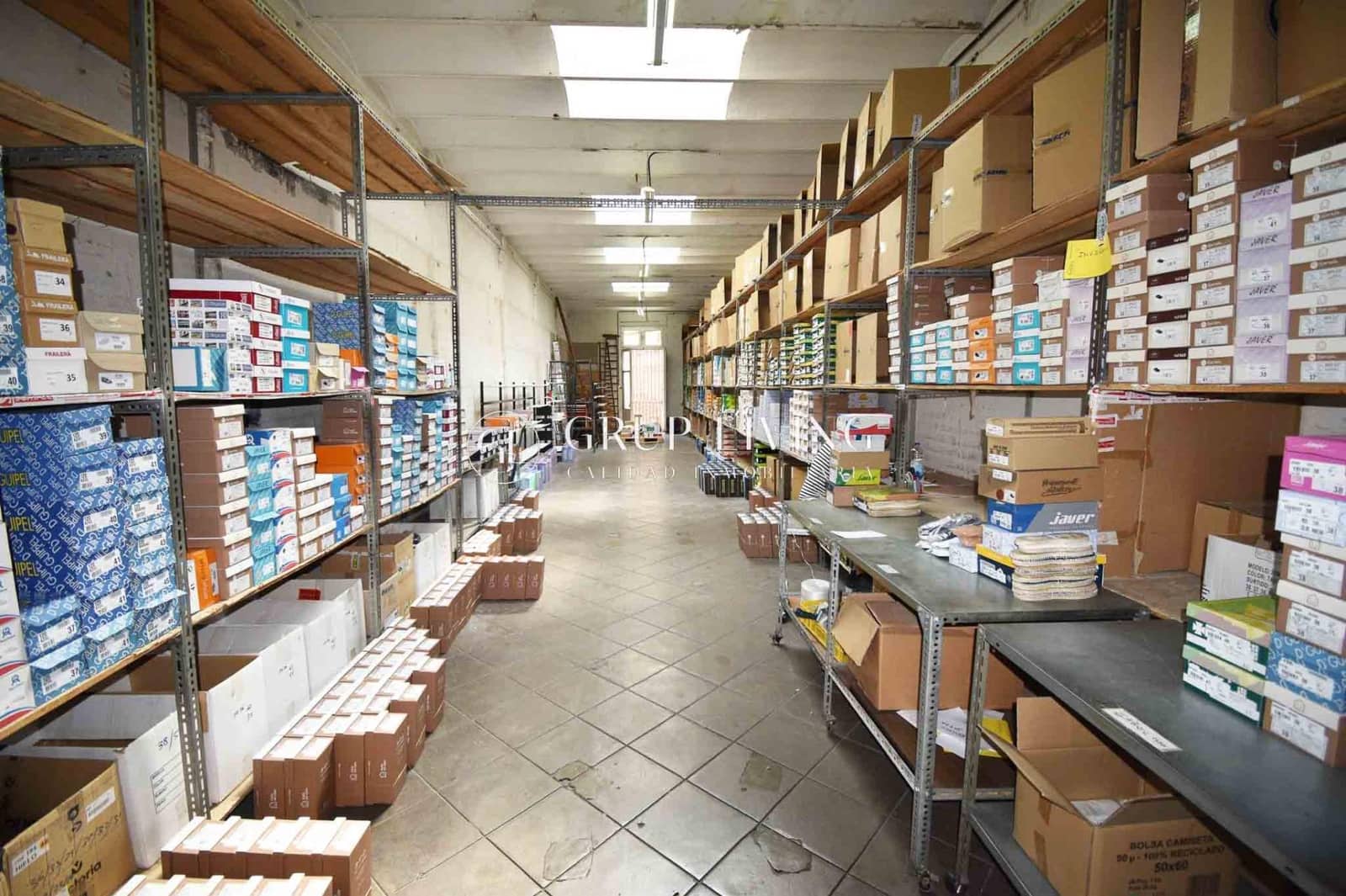 Commercial for sale in Barcelona city - € 575,000 (Ref: 9264301)