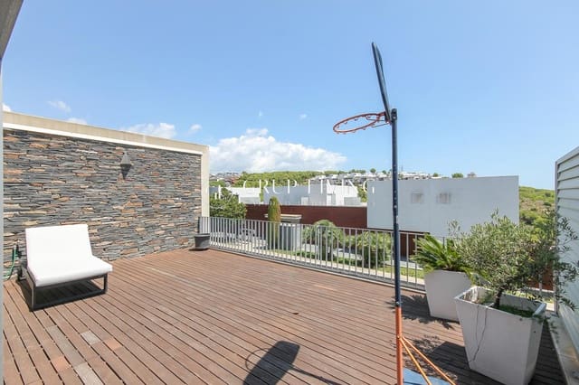 3 bedroom Flat for sale in Sant Pere de Ribes with pool garage - € 622,000 (Ref: 9285310)