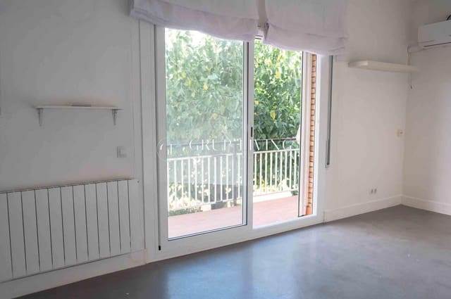 3 soverom Leilighet til leie i Sitges med svømmebasseng - € 1 240 (Ref: 9294437)
