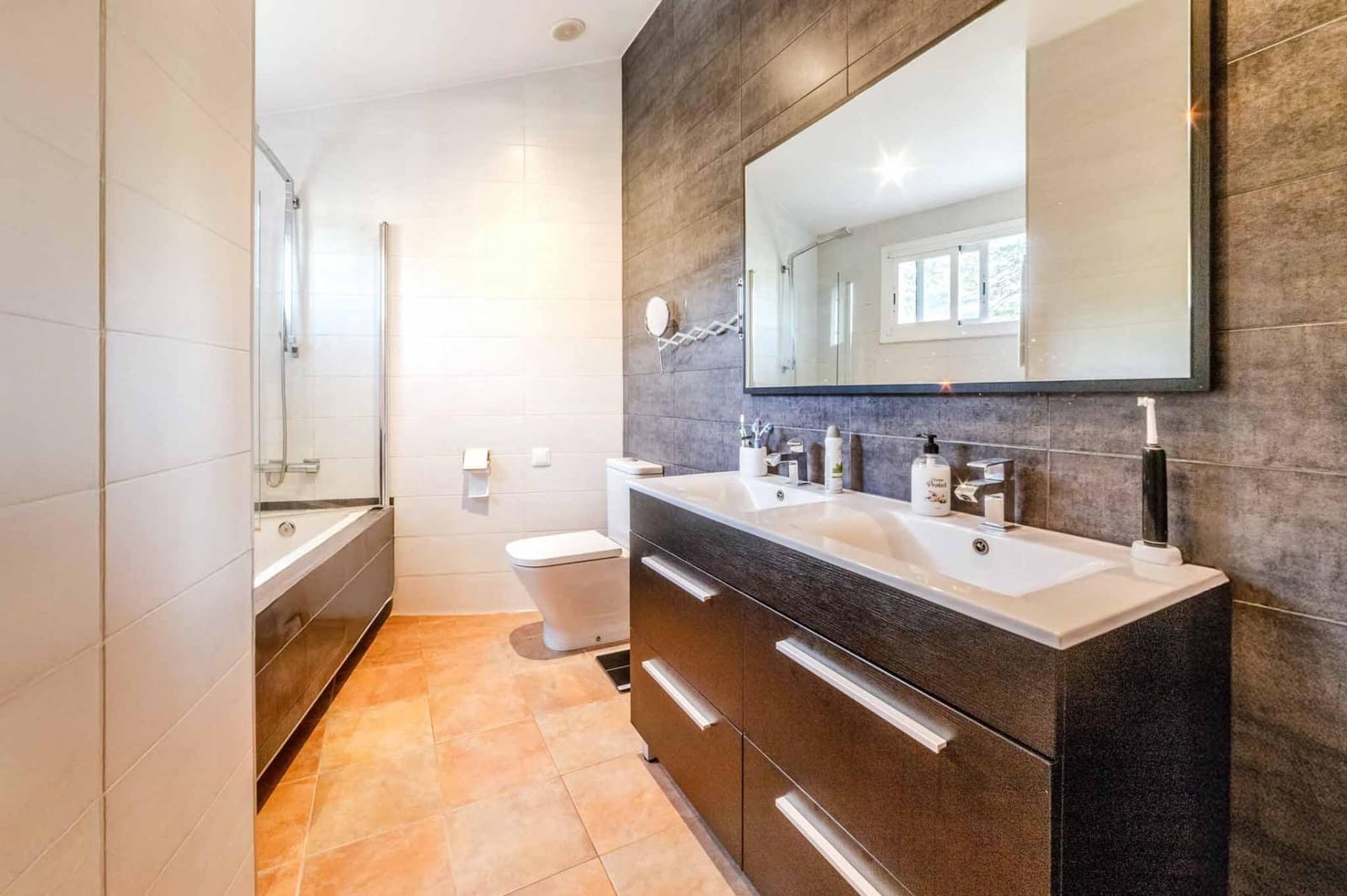 4 slaapkamer Villa te koop in Olivella met zwembad garage - € 625.000 (Ref: 9294441)