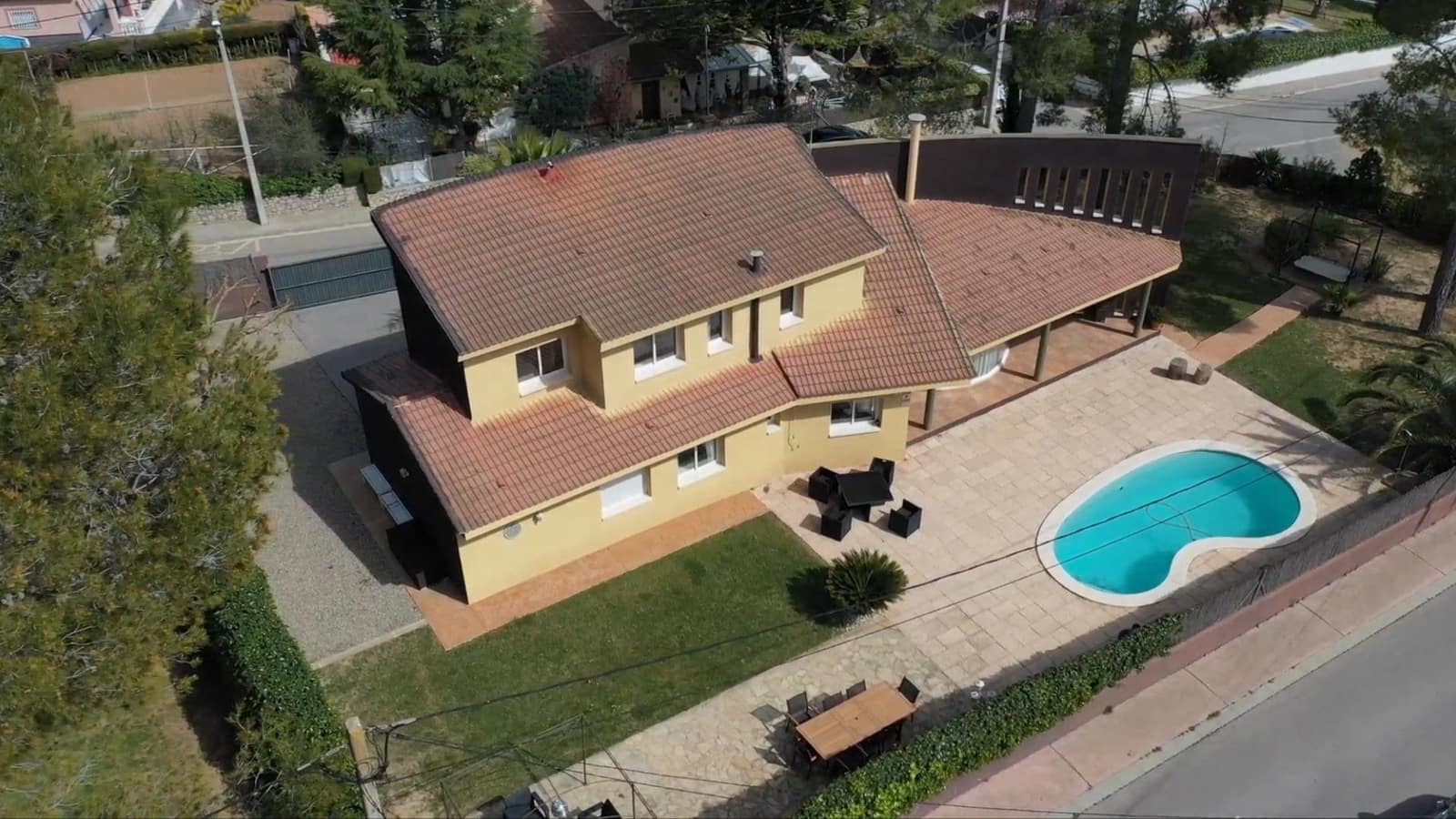 4 slaapkamer Villa te koop in Olivella met zwembad garage - € 625.000 (Ref: 9294441)