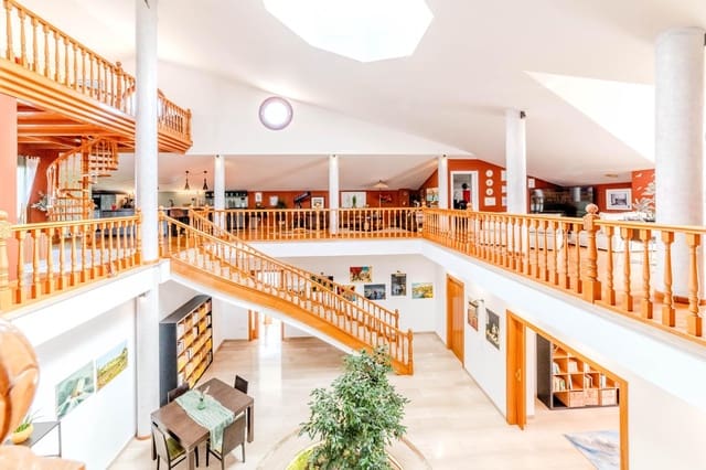 5 soverom Villa til salgs i Cubelles med svømmebasseng garasje - € 965 000 (Ref: 9296980)