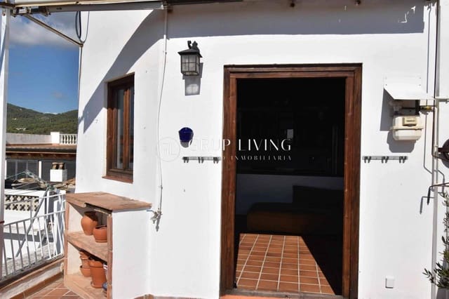 5 bedroom Townhouse for rent in Sant Pere de Ribes - € 1,800 (Ref: 9310986)