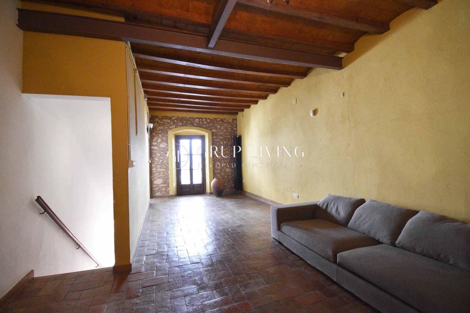 5 bedroom Townhouse for rent in Sant Pere de Ribes - € 1,800 (Ref: 9310986)