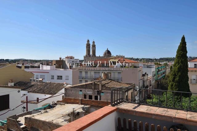 5 bedroom Townhouse for rent in Sant Pere de Ribes - € 1,800 (Ref: 9310986)