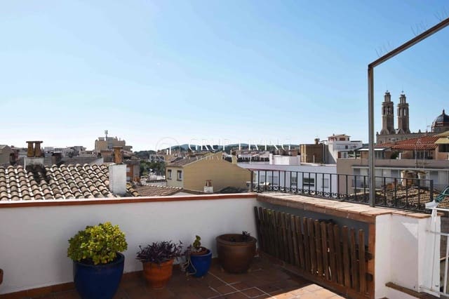 5 bedroom Townhouse for rent in Sant Pere de Ribes - € 1,800 (Ref: 9310986)
