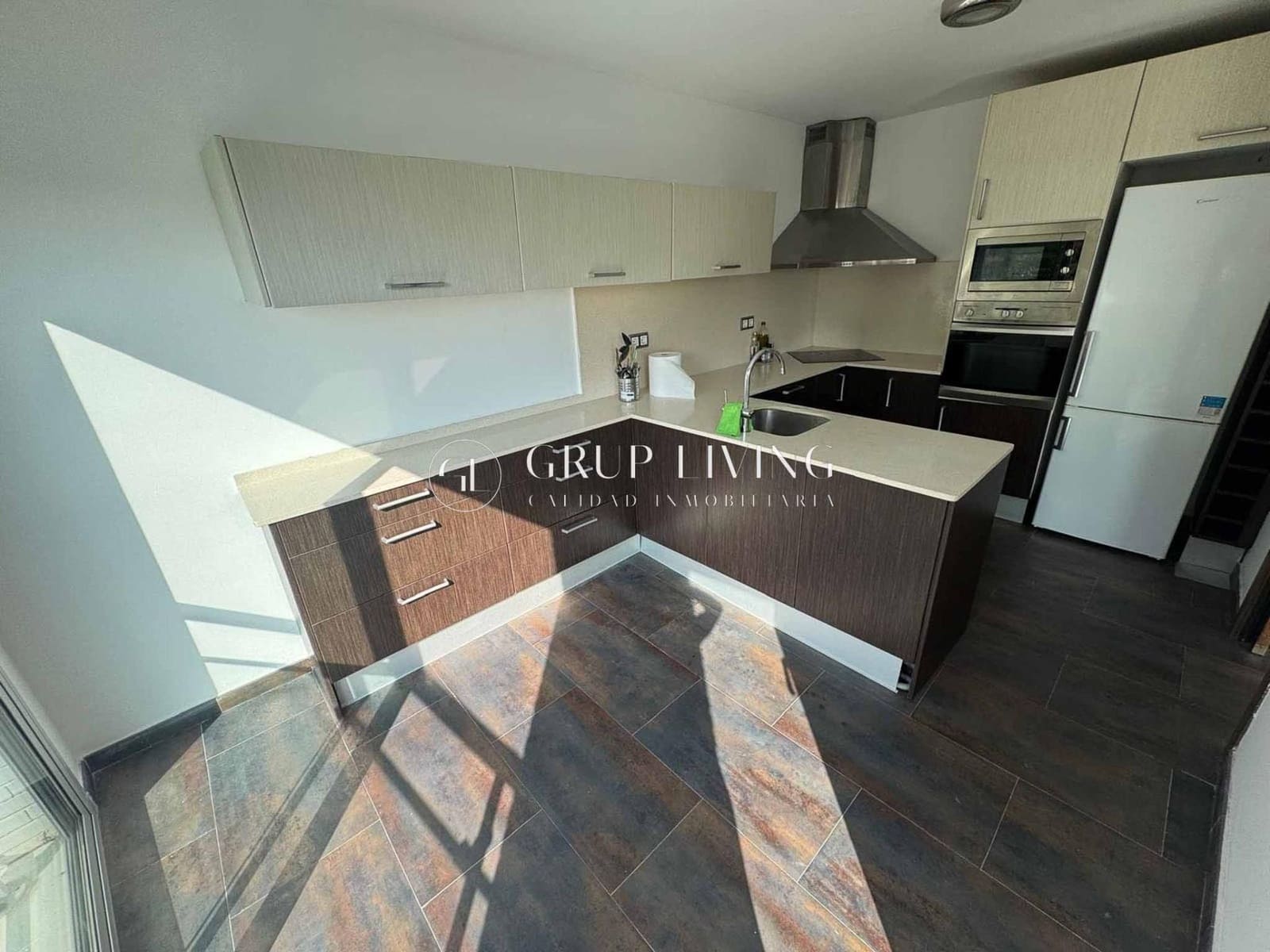 4 makuuhuone Huvila vuokrattavana paikassa Sitges mukana uima-altaan 
autotalli - 3 950 € (Ref: 9312963)