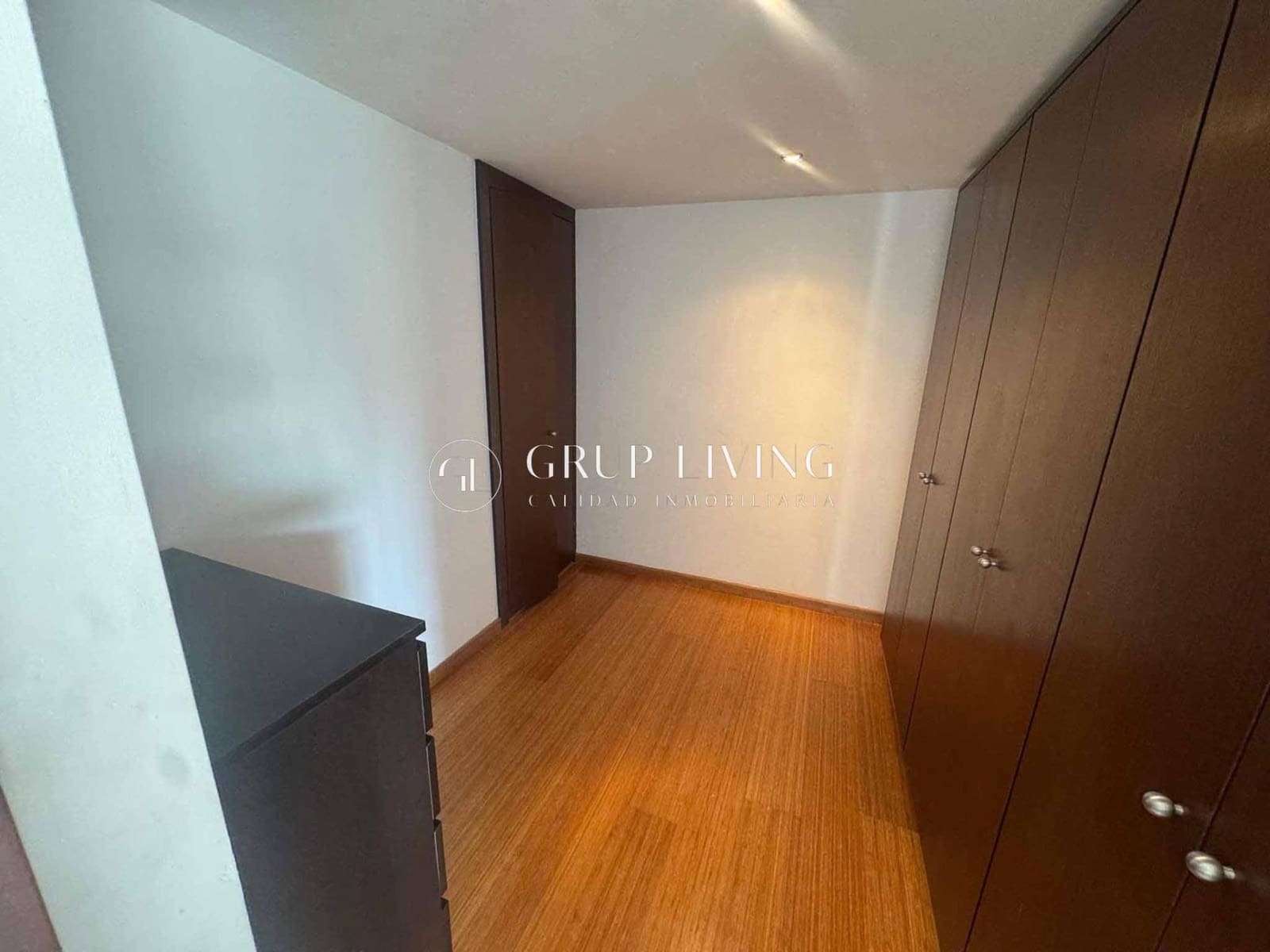 4 makuuhuone Huvila vuokrattavana paikassa Sitges mukana uima-altaan 
autotalli - 3 950 € (Ref: 9312963)