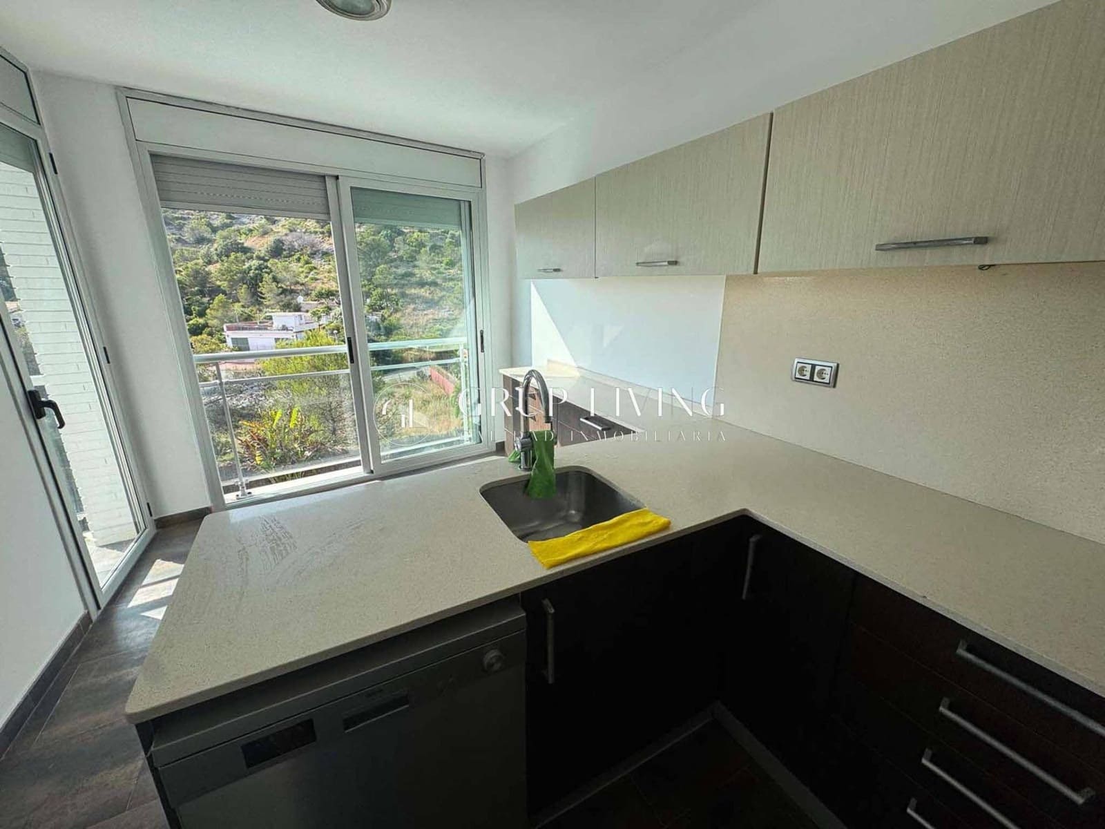 4 makuuhuone Huvila vuokrattavana paikassa Sitges mukana uima-altaan 
autotalli - 3 950 € (Ref: 9312963)