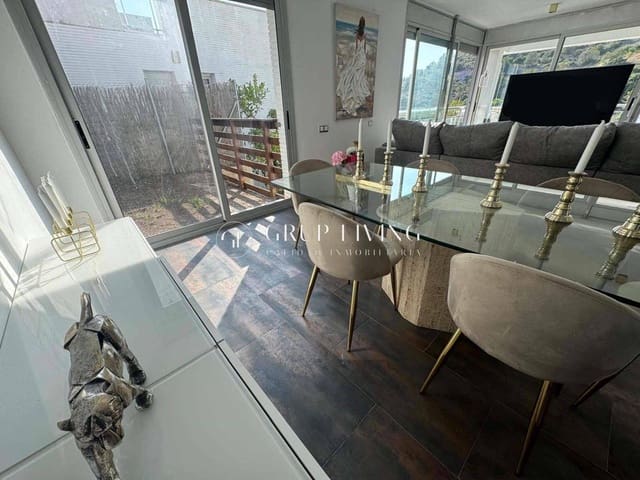 4 bedroom Villa for rent in Sitges with pool garage - € 3,950 (Ref: 9312963)