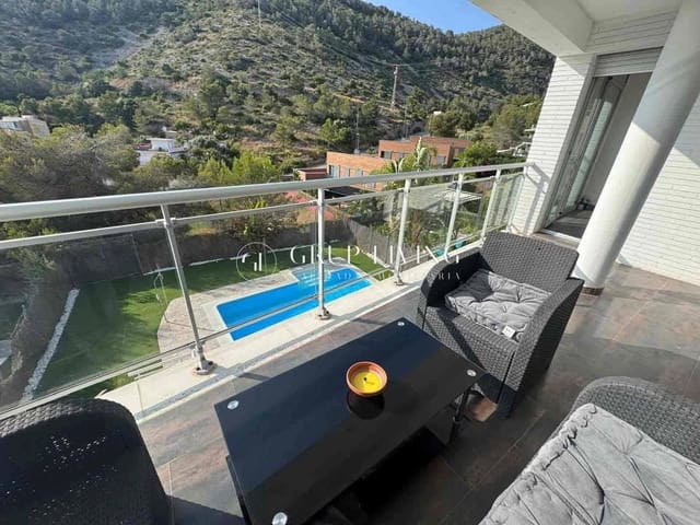 4 bedroom Villa for rent in Sitges with pool garage - € 3,950 (Ref: 9312963)