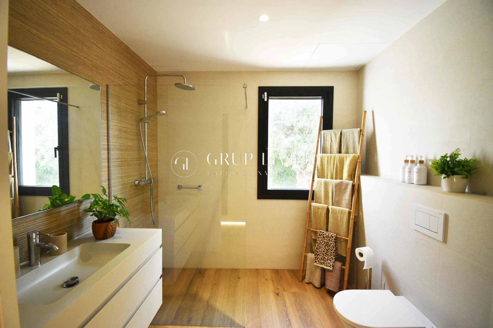 Appartement de 2 chambres à louer à Sitges - 2 000 € (Ref: 9317929)