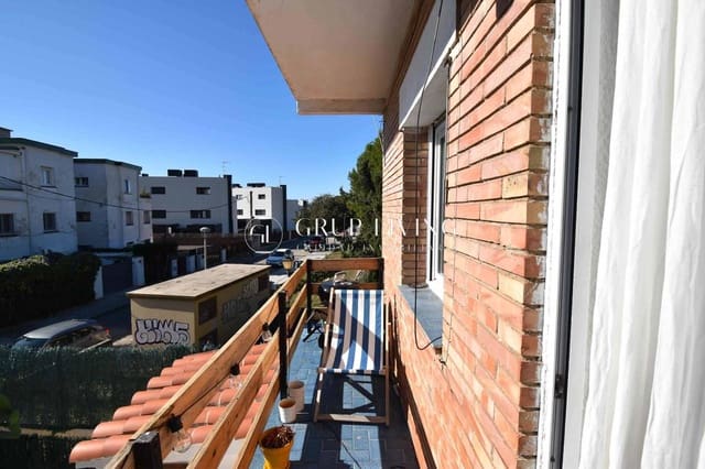 2 bedroom Flat for rent in Sitges with garage - € 1,200 (Ref: 9367669)