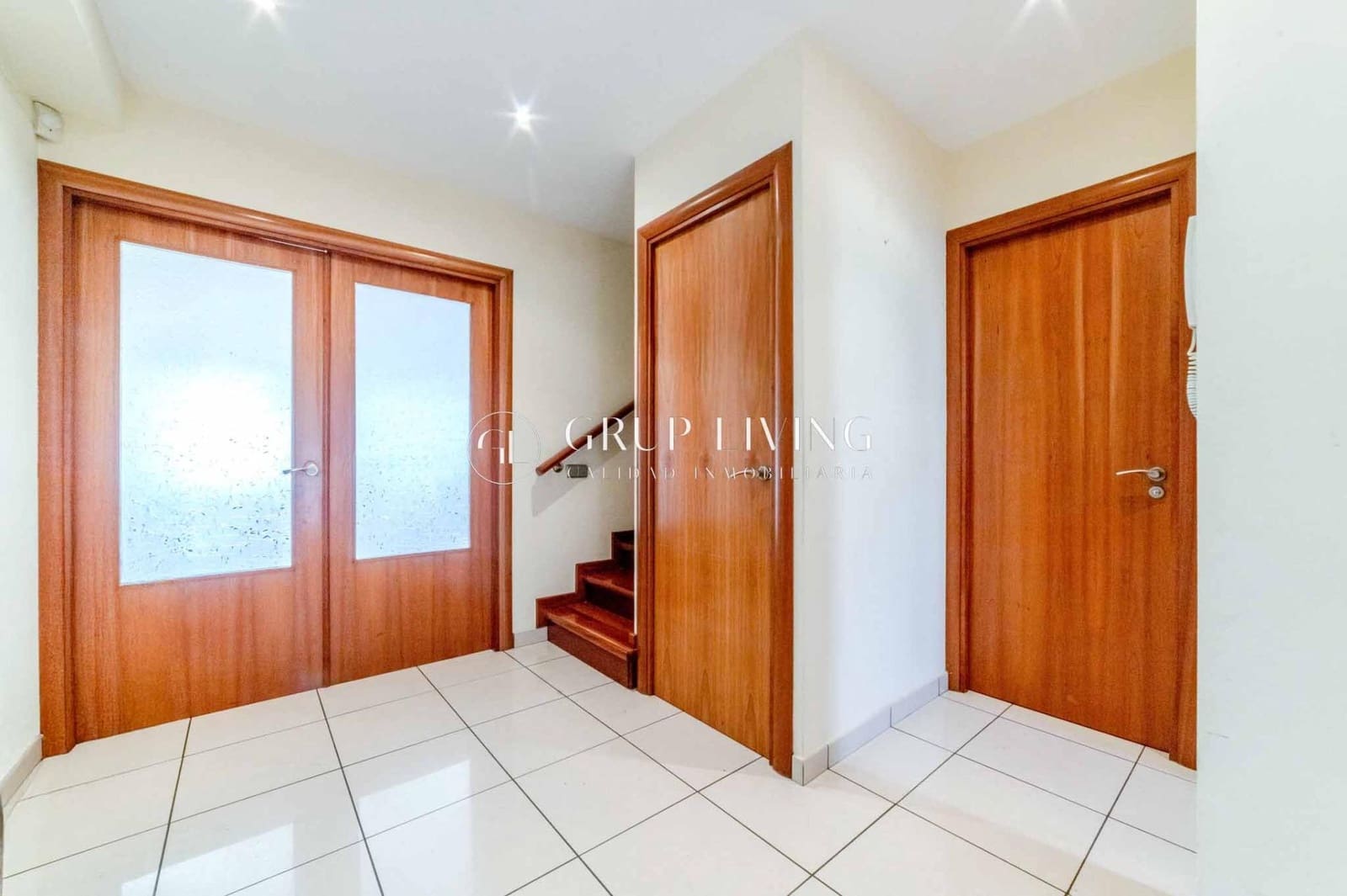 5 quarto Moradia para venda em Sant Pere Molanta com garagem - 395 000 € (Ref: 9390997)