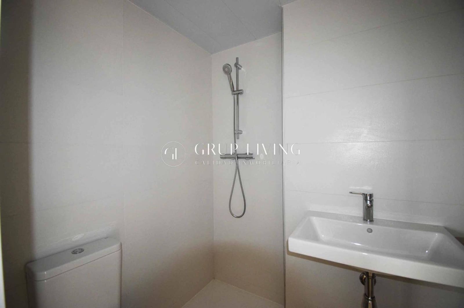 2 bedroom Flat for rent in Vilanova i la Geltru with pool garage - € 1,100 (Ref: 9431146)