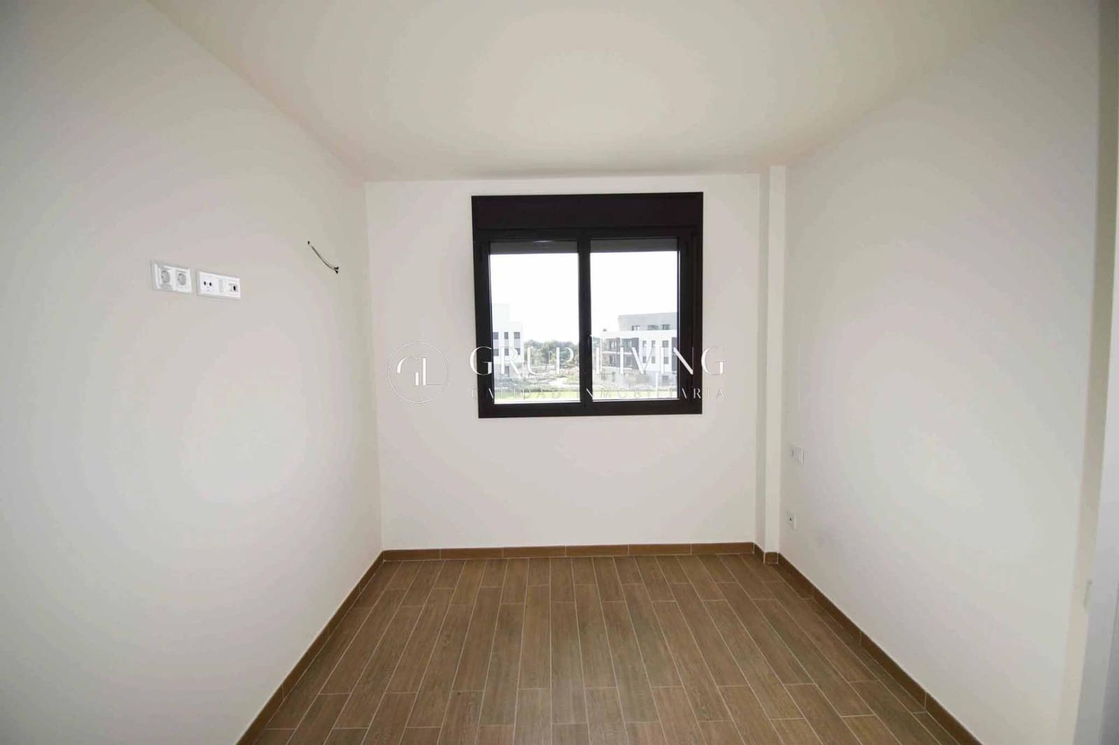 2 bedroom Flat for rent in Vilanova i la Geltru with pool garage - € 1,100 (Ref: 9431146)