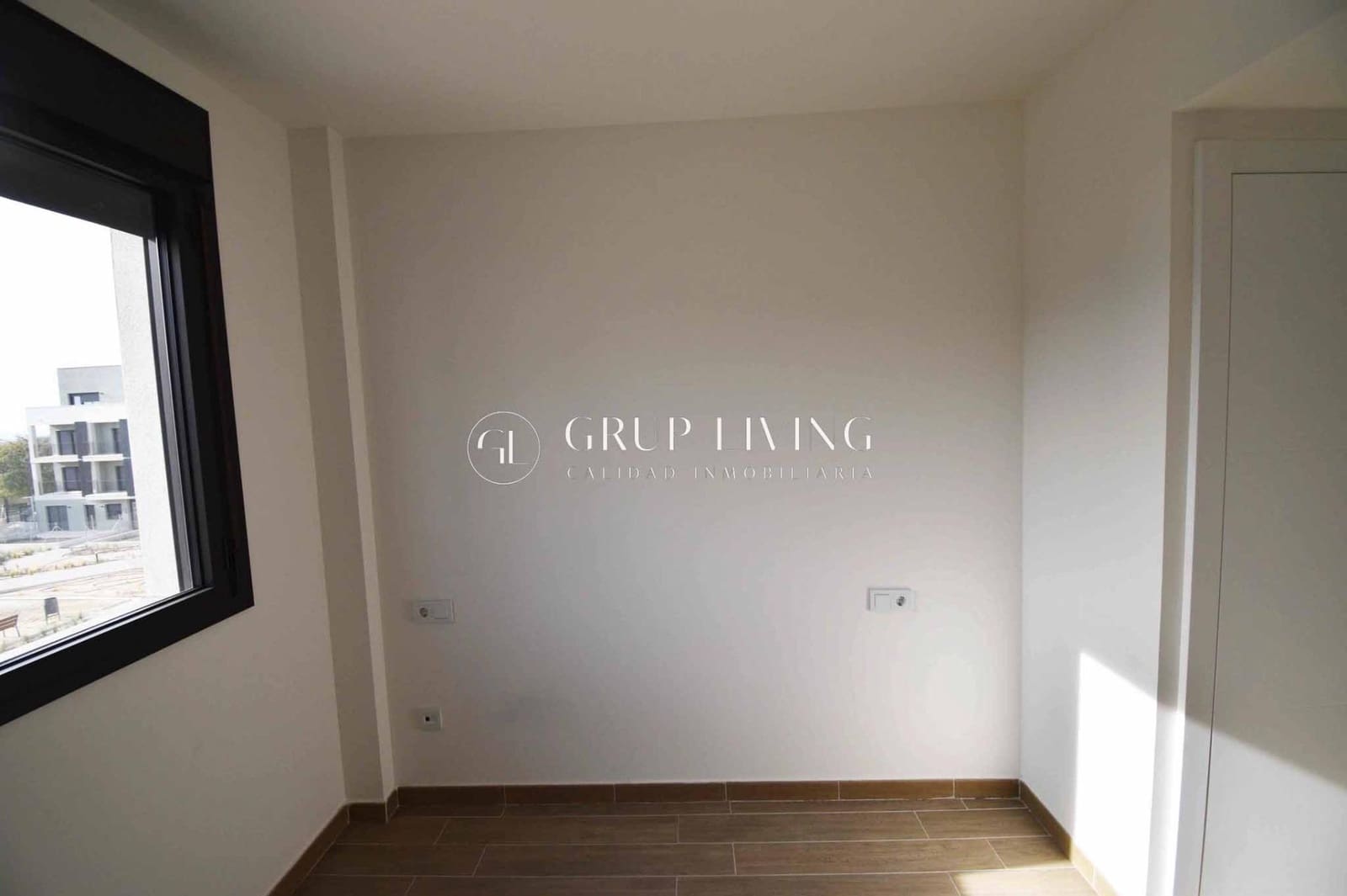 2 bedroom Flat for rent in Vilanova i la Geltru with pool garage - € 1,100 (Ref: 9431146)