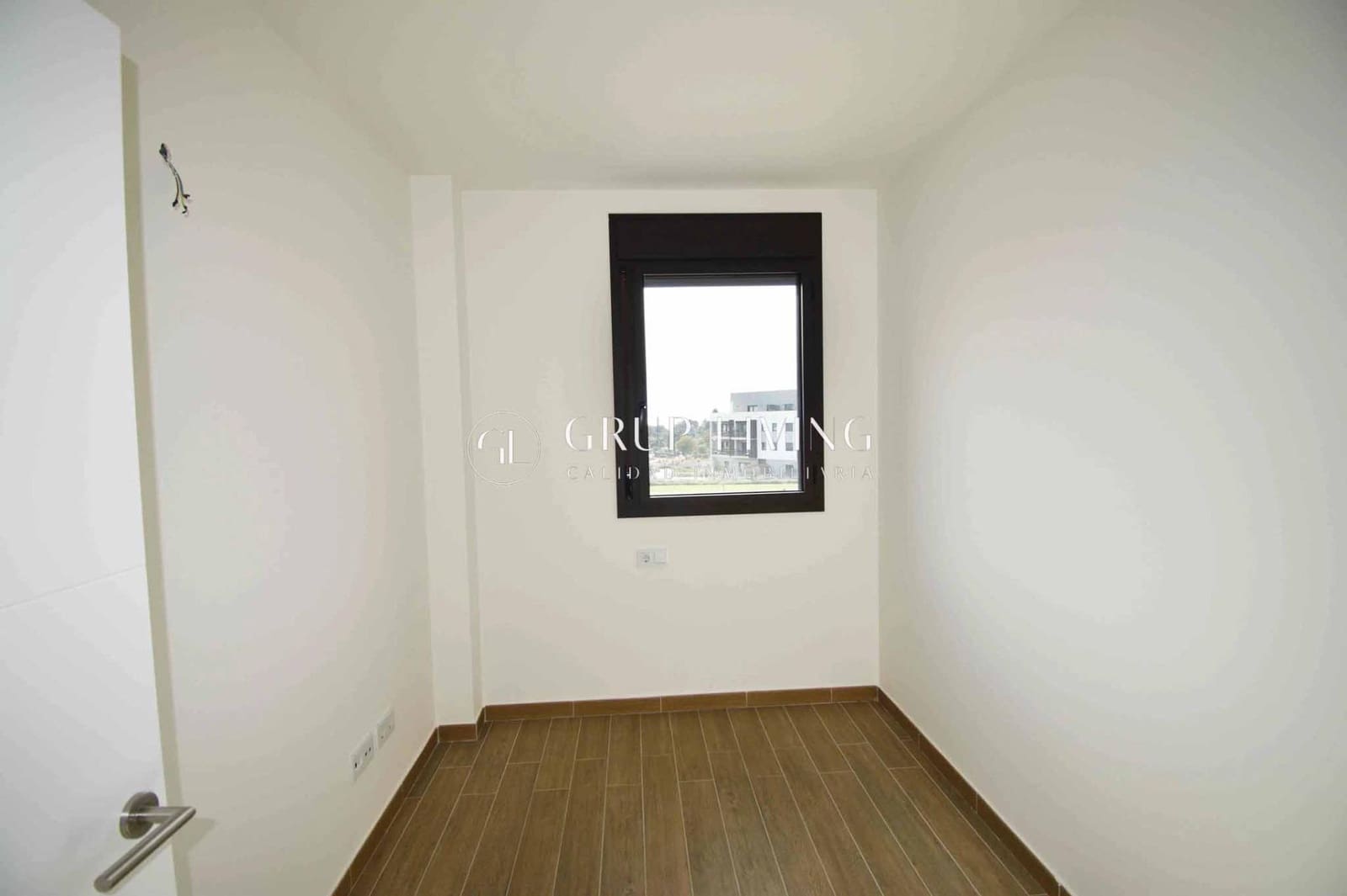 2 bedroom Flat for rent in Vilanova i la Geltru with pool garage - € 1,100 (Ref: 9431146)